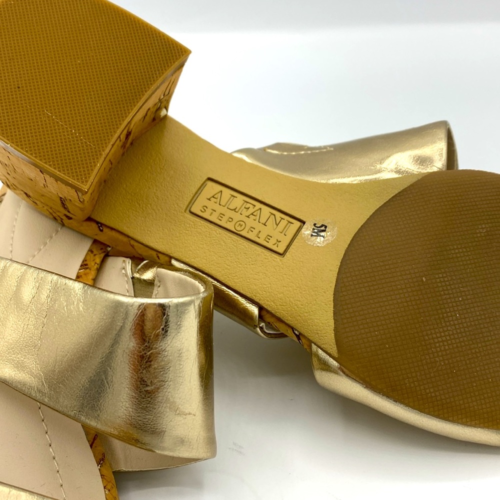 Alfa I Evviee Step N Flex Gold Sandals 5M - Picture 4 of 4